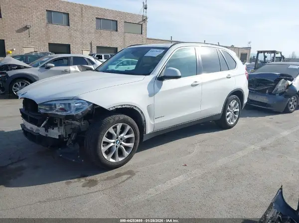 5UXKS4C52G0N13129 2016 BMW X5 - Image 2