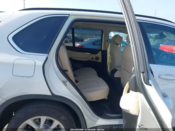 5UXKS4C52G0N13129 2016 BMW X5 - Image 8