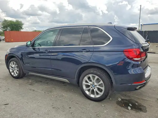 5UXKS4C52J0Y19643 2018 BMW X5 - Image 2