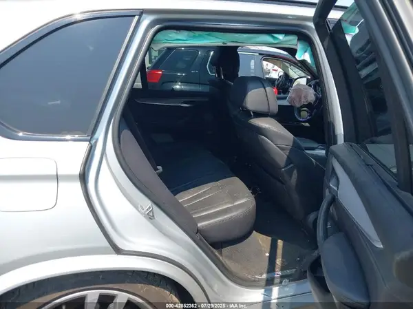 5UXKS4C52J0Y20016 2018 BMW X5 - Image 8