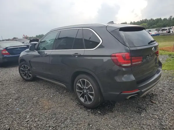 5UXKS4C52J0Y20517 2018 BMW X5 - Image 2