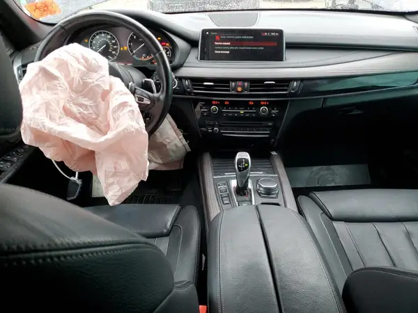 5UXKS4C53J0Y19389 2018 BMW X5 - Image 8