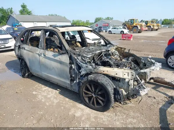 5UXKS4C53J0Z89963 2018 BMW X5 - Image 1