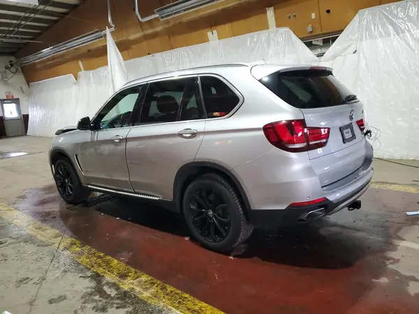 5UXKS4C55J0Y17921 2018 BMW X5 - Image 2