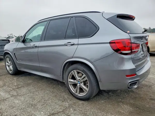 5UXKS4C55J0Y17949 2018 BMW X5 - Image 2