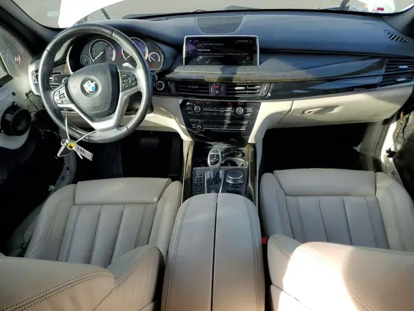 5UXKS4C55J0Y18101 2018 BMW X5 - Image 8
