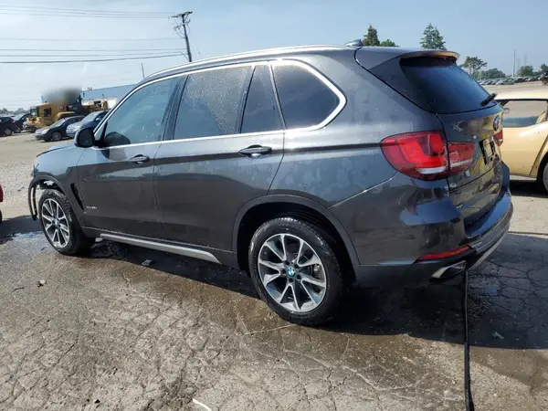 5UXKS4C55J0Y18664 2018 BMW X5 - Image 2