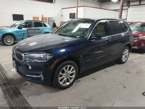 5UXKS4C56J0Y18060 2018 BMW X5 - Image 2