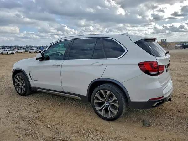 5UXKS4C57J0Y18343 2018 BMW X5 - Image 2