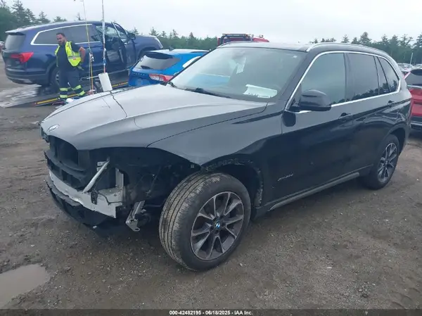 5UXKS4C57J0Y18567 2018 BMW X5 - Image 2