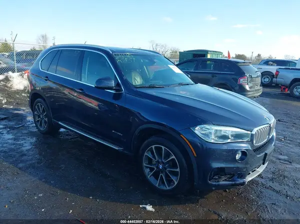 5UXKS4C58G0N13622 2016 BMW X5 - Image 1