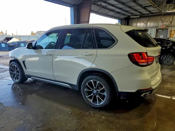 5UXKS4C58J0Y18786 2018 BMW X5 - Image 2