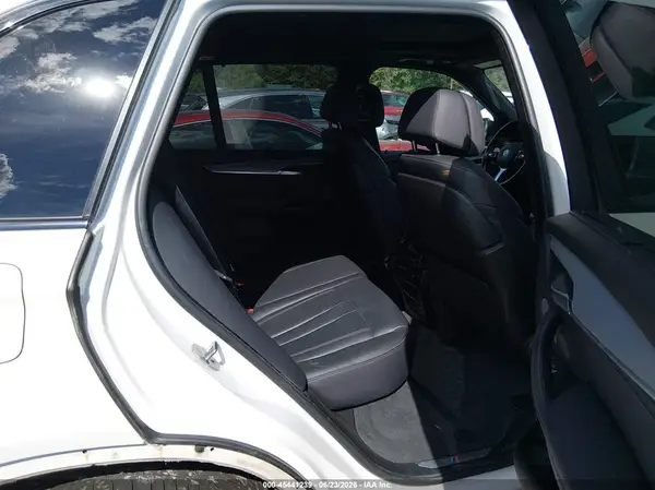 5UXKS4C59J0Y20059 2018 BMW X5 - Image 8
