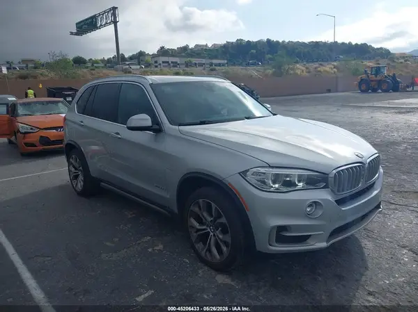 5UXKS4C5XJ0Y17851 2018 BMW X5 - Image 1