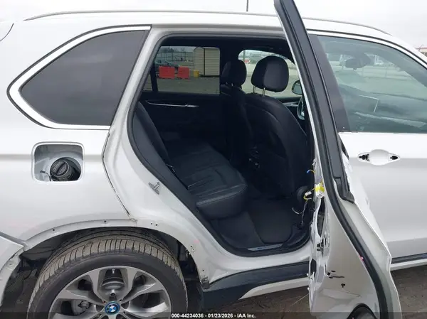 5UXKT0C30H0V95397 2017 BMW X5 - Image 8