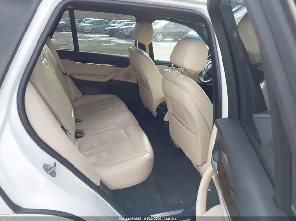 5UXKT0C31H0V97076 2017 BMW X5 - Image 8