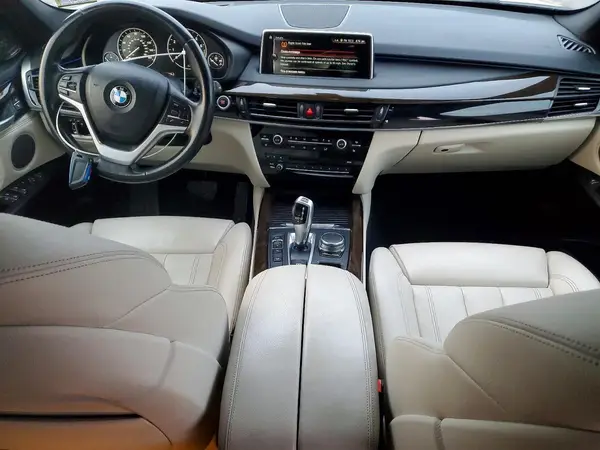 5UXKT0C31H0V97322 2017 BMW X5 - Image 8