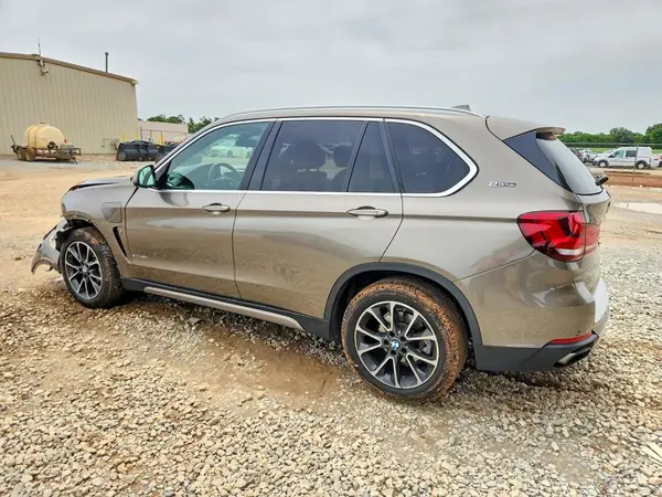 5UXKT0C32H0V96003 2017 BMW X5 - Image 2