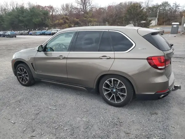 5UXKT0C34H0S80828 2017 BMW X5 - Image 2