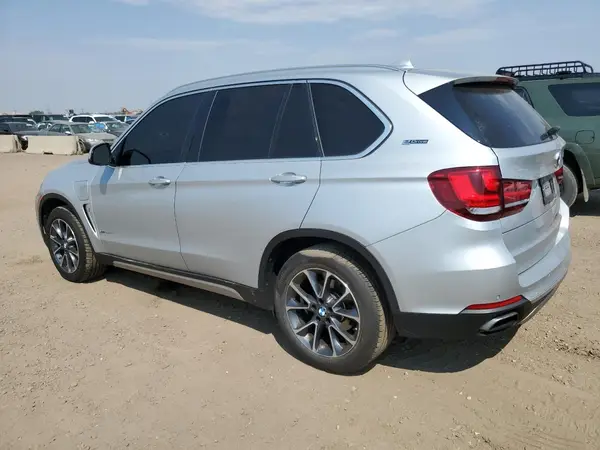 5UXKT0C34H0V97556 2017 BMW X5 - Image 2