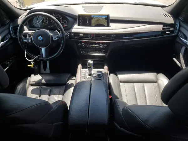 5UXKT0C35H0V95704 2017 BMW X5 - Image 8