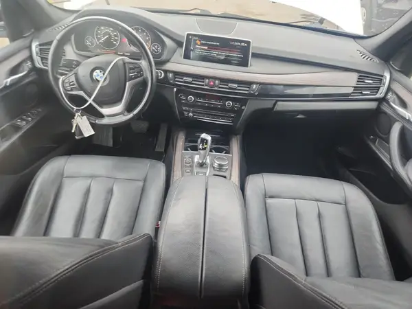 5UXKT0C36H0V95906 2017 BMW X5 - Image 8