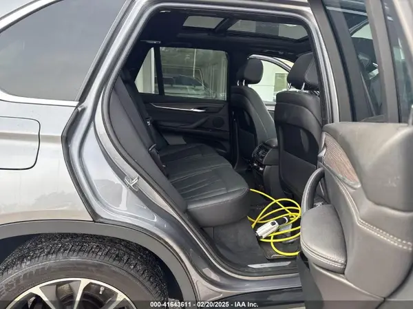5UXKT0C37H0V96031 2017 BMW X5 - Image 8