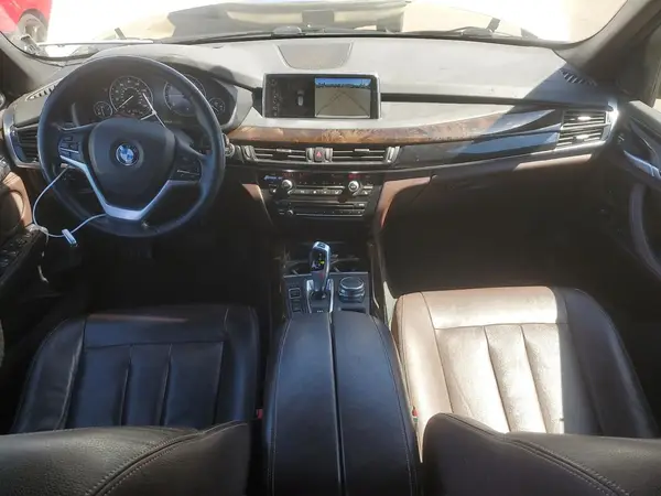 5UXKT0C38H0V96345 2017 BMW X5 - Image 8