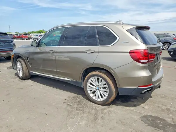 5UXKT0C39H0V95513 2017 BMW X5 - Image 2
