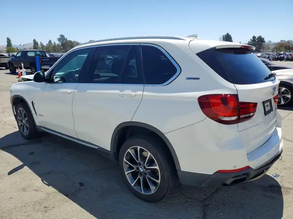 5UXKT0C39H0V96869 2017 BMW X5 - Image 2