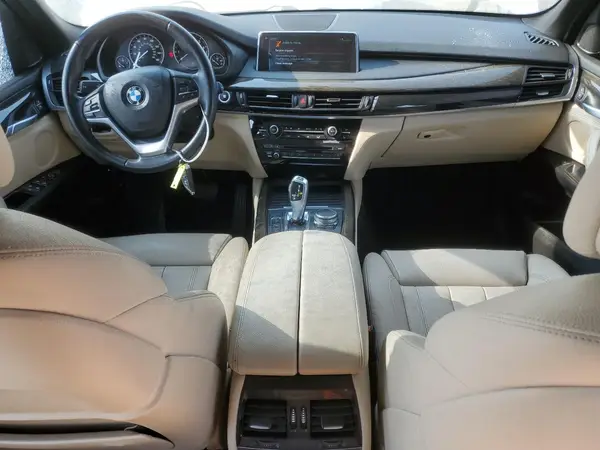 5UXKT0C3XH0S80963 2017 BMW X5 - Image 8