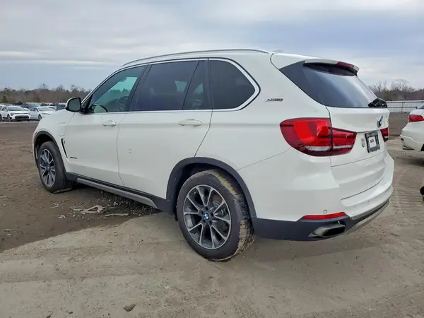 5UXKT0C3XH0V95827 2017 BMW X5 - Image 2