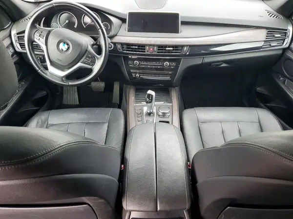 5UXKT0C3XH0V95827 2017 BMW X5 - Image 8