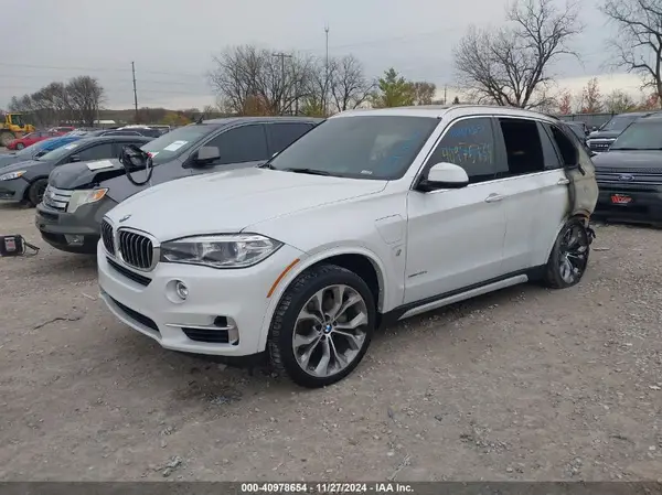 5UXKT0C3XH0V96637 2017 BMW X5 - Image 2