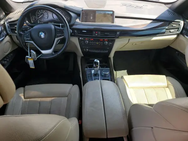 5UXKT0C3XH0V97030 2017 BMW X5 - Image 8