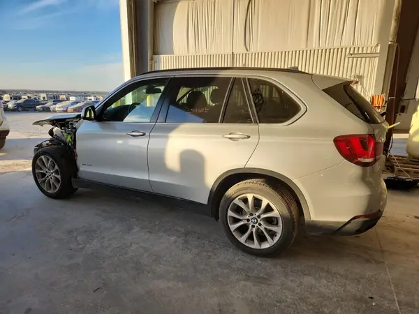 5UXKT0C50G0S74797 2016 BMW X5 - Image 2