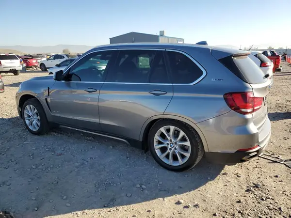 5UXKT0C50J0V98615 2018 BMW X5 - Image 2