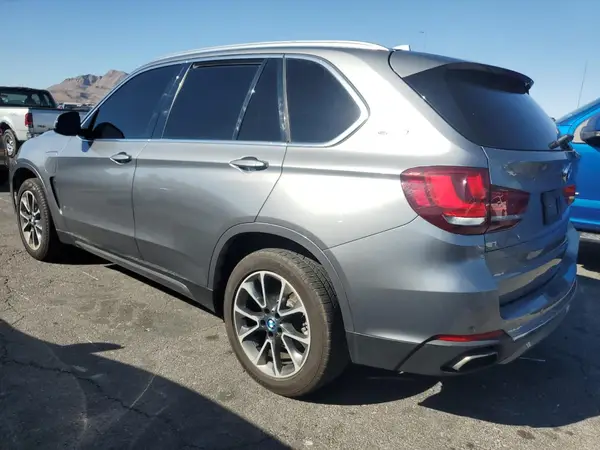 5UXKT0C50J0W00041 2018 BMW X5 - Image 2