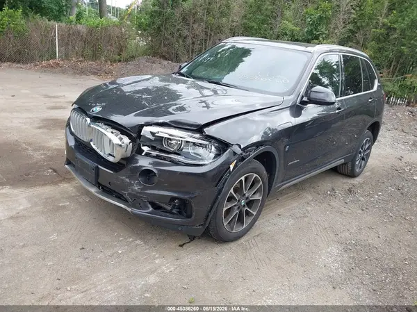 5UXKT0C50J0W01111 2018 BMW X5 - Image 2