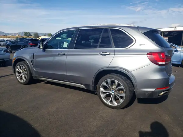 5UXKT0C50J0W01965 2018 BMW X5 - Image 2