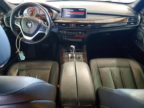5UXKT0C50J0W02064 2018 BMW X5 - Image 8