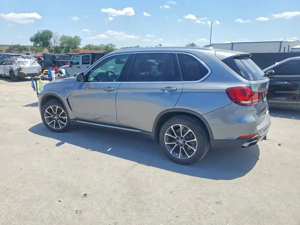 5UXKT0C51G0S75246 2016 BMW X5 - Image 2