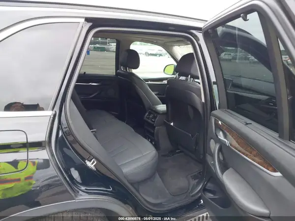 5UXKT0C51G0S75795 2016 BMW X5 - Image 8