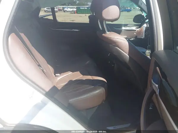 5UXKT0C51J0V98736 2018 BMW X5 - Image 8