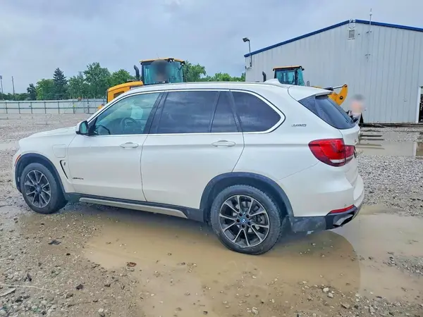 5UXKT0C51J0V99496 2018 BMW X5 - Image 2