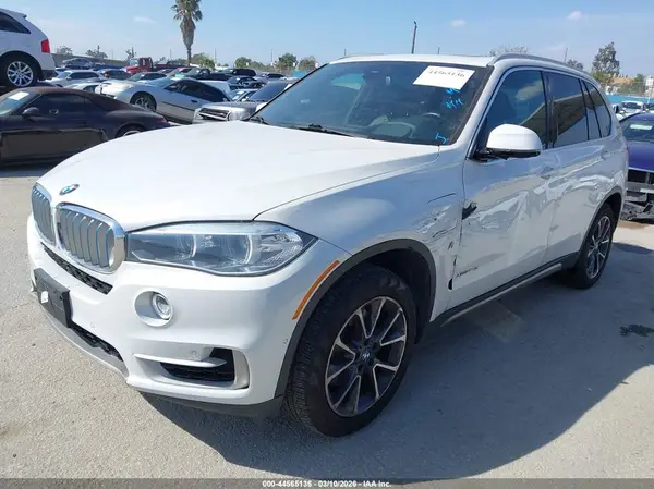 5UXKT0C51J0W02705 2018 BMW X5 - Image 2