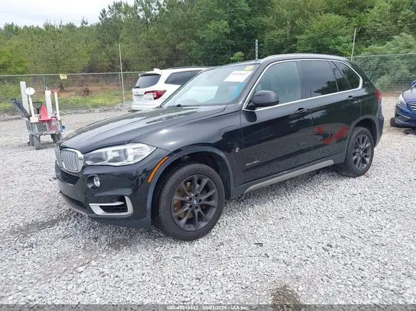 5UXKT0C51J0W03806 2018 BMW X5 - Image 2