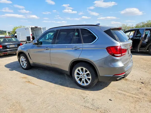 5UXKT0C52G0S75563 2016 BMW X5 - Image 2
