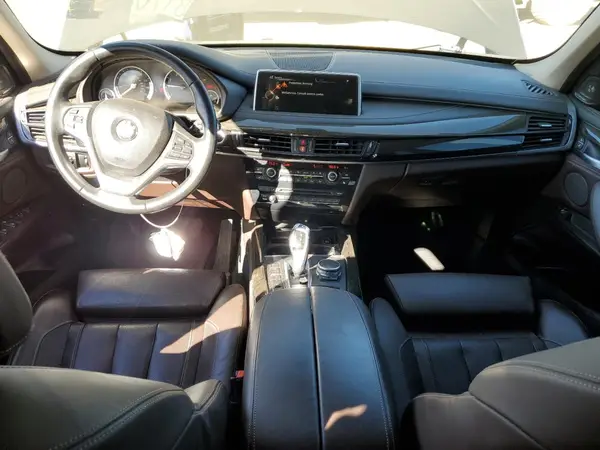5UXKT0C52G0S77670 2016 BMW X5 - Image 8