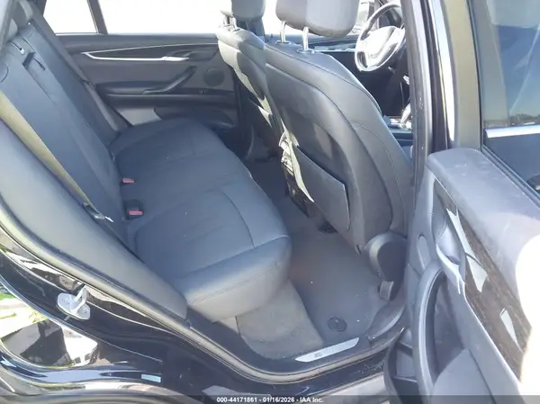 5UXKT0C52J0V98342 2018 BMW X5 - Image 8